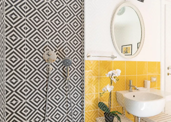 As Feel - Vittorio Colorful Design Apartment Rom